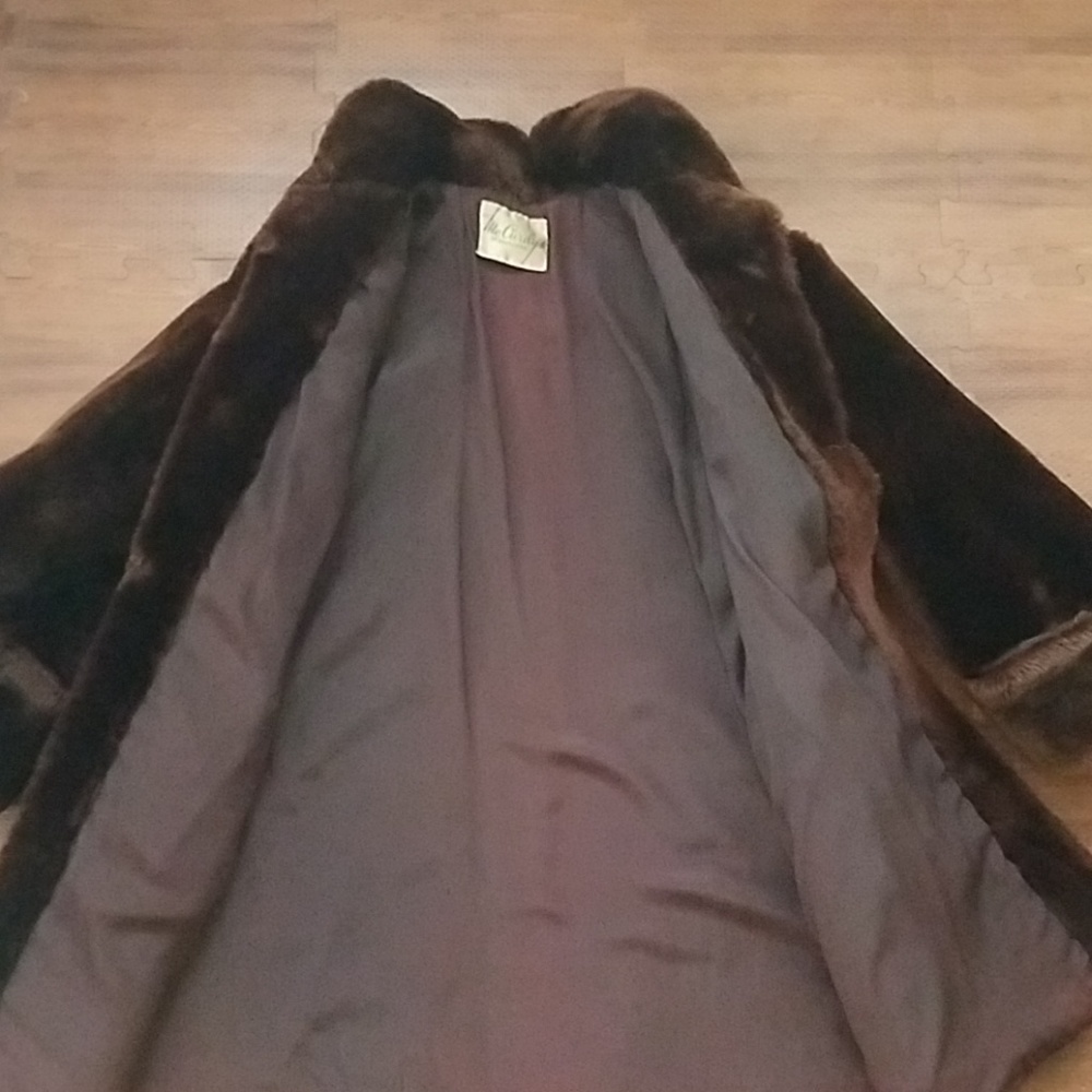 Vintage McCurdy's of Rochester Fur Coat - Picture 3 of 7